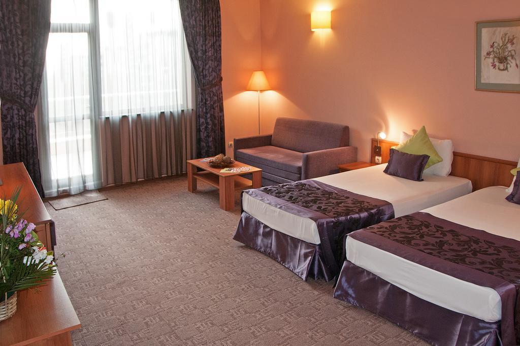 Hotel Real Пловдив Номер фото