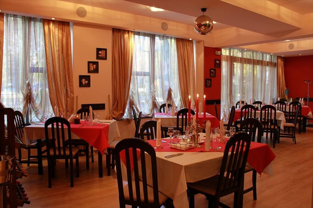 Hotel Real Пловдив Экстерьер фото